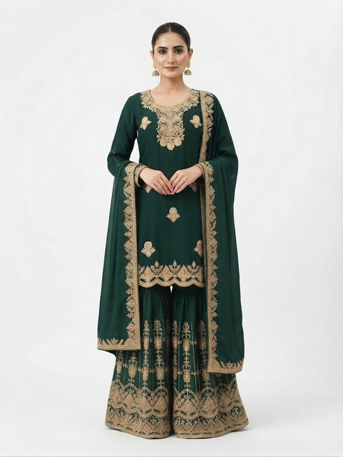 3XL - Rich dark green fabric with exquisite gold detailing